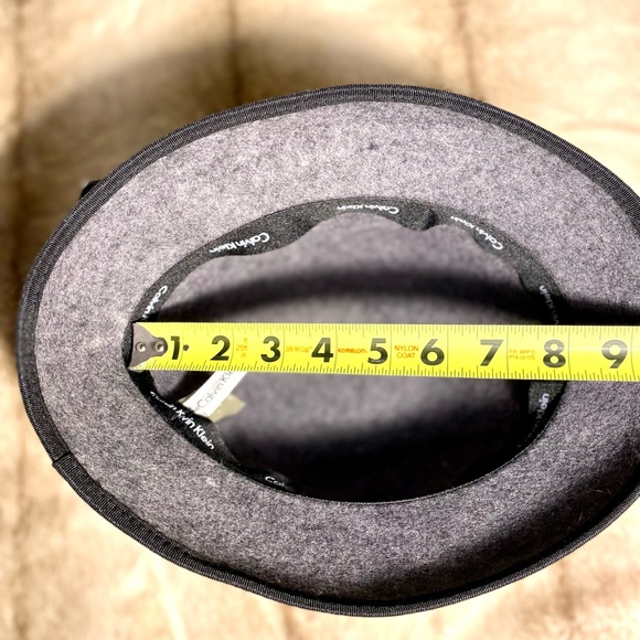 Calvin Klein Wool Classic Hat in Gray embellished  bow logotype in silver - Picture 10 of 10